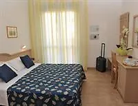Hotel Mimosa ريتشوني ريتشيوني