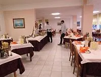 Hotel Mimosa ريتشوني